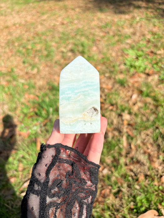 Dreamy Caribbean Calcite Tower