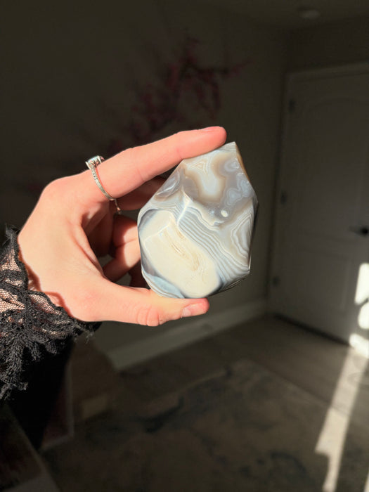 Stunning Orca Agate Flames
