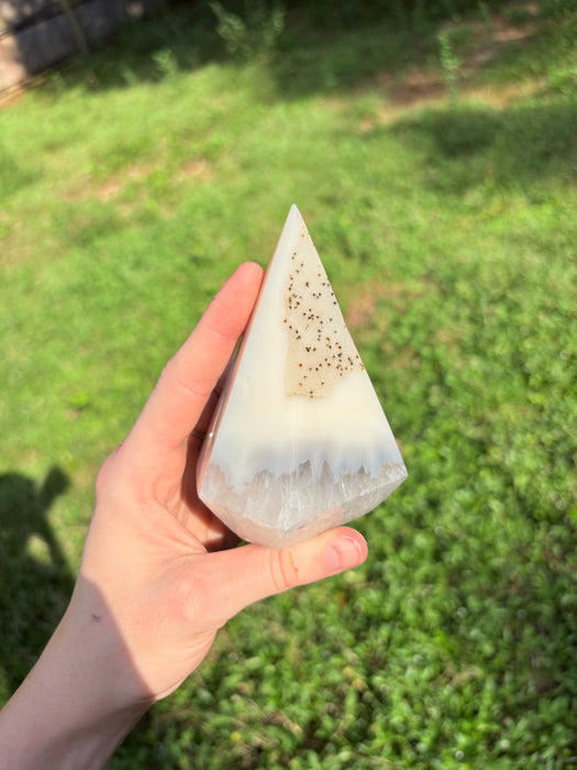 Gemy & Sugary White & Grey Agate Point