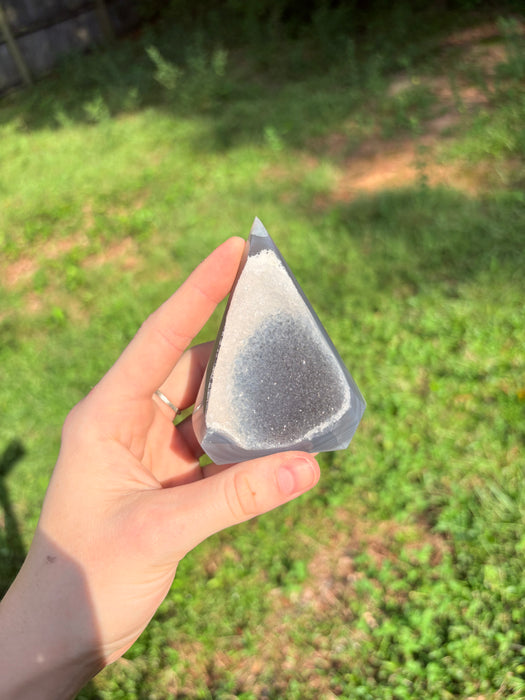 Sugary Black, Grey & White Agate Point