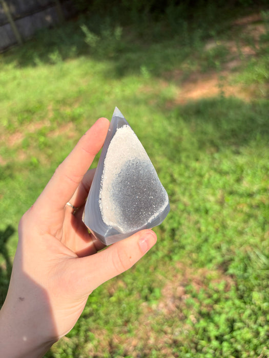 Sugary Black, Grey & White Agate Point