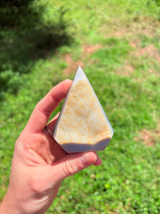 Sugary White and Grey Agate Point