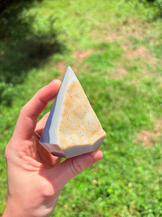 Sugary White and Grey Agate Point