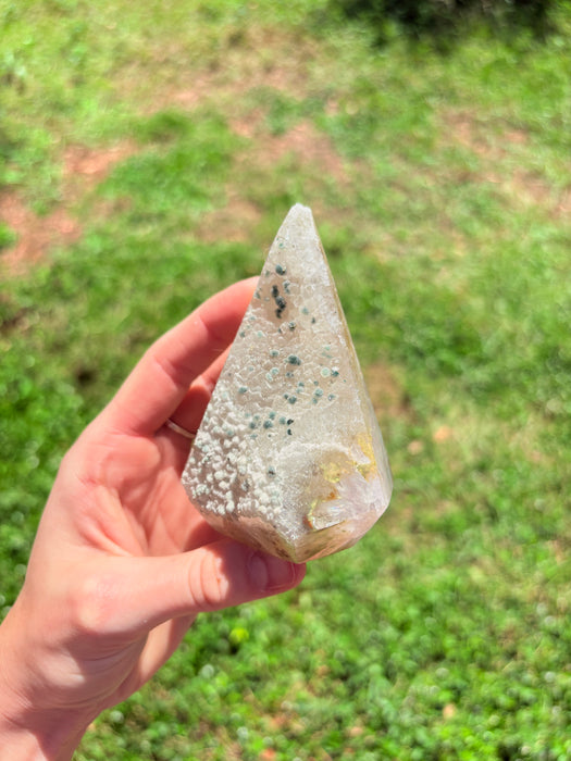 Absolutely Stunning Green & Silver Sugary Agate Point