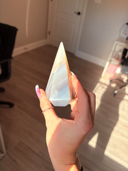 Gemy & Sugary White & Grey Agate Point