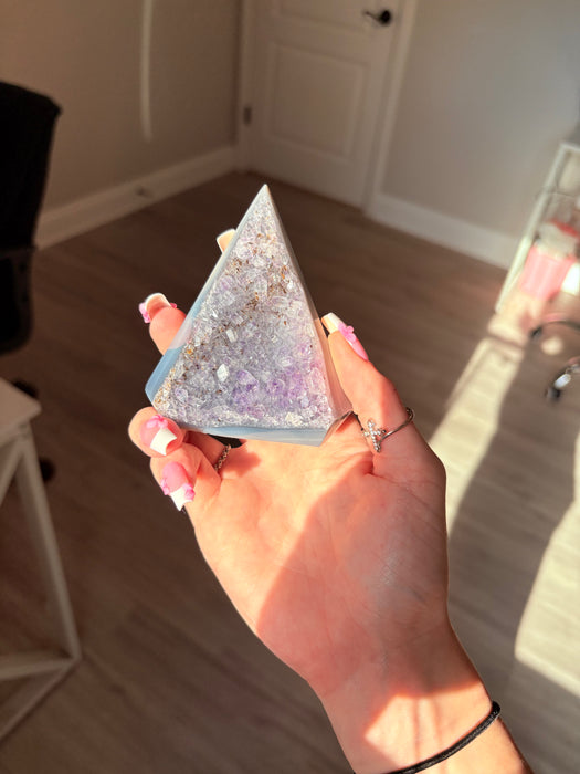 Gemy Purple & Silver Agate Point