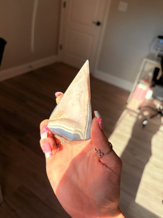 Gemy & Sugary White & Grey Agate Point
