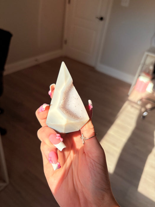 Gemy & Sugary White & Grey Agate Point